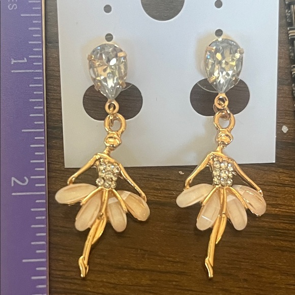 Elegant Gold and Silver Fairy Earrings - Picture 3 of 4
